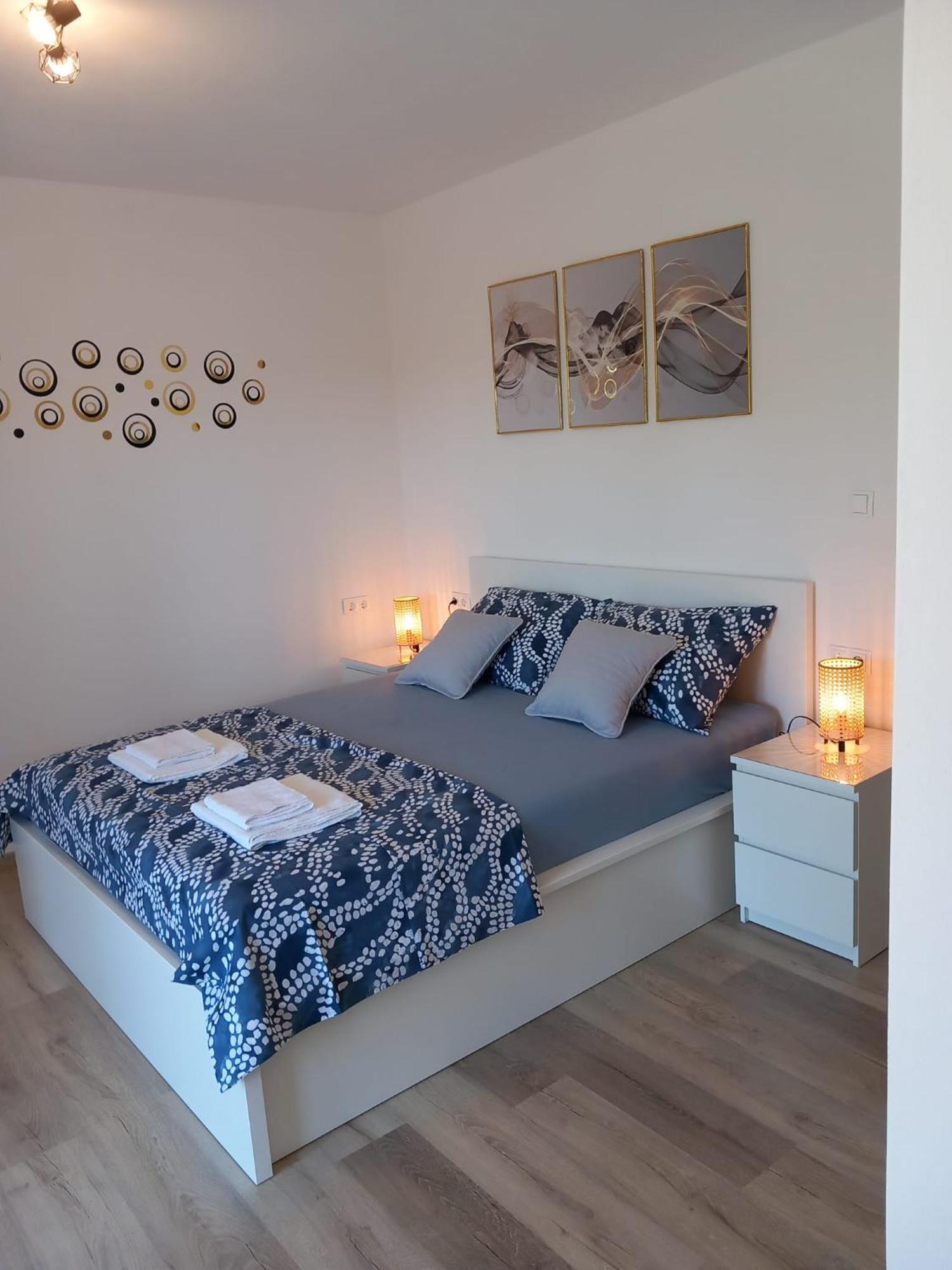Apartament Ivka *